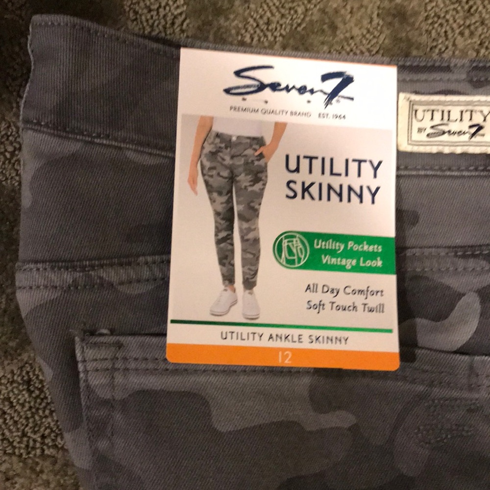 Jeans - Picture 3 of 5